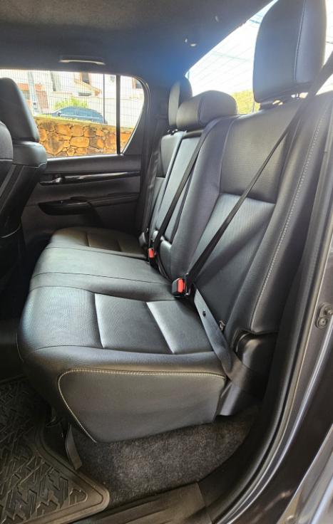 TOYOTA Hilux Caminhonete 2.8 16V SRX 4X4 TURBO DIESEL CABINE DUPLA AUTOM�TICO, Foto 11