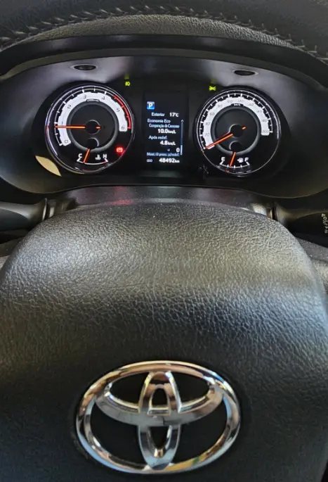 TOYOTA Hilux Caminhonete 2.8 16V SRX 4X4 TURBO DIESEL CABINE DUPLA AUTOM�TICO, Foto 17