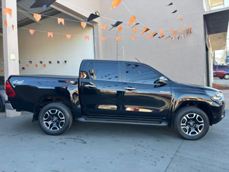 TOYOTA Hilux Caminhonete 2.8 16V 4P SRX DIESEL CABINE DUPLA, Foto 4