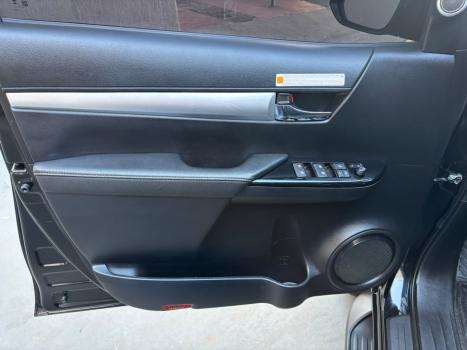 TOYOTA Hilux Caminhonete 2.8 16V 4P SRX DIESEL CABINE DUPLA, Foto 16