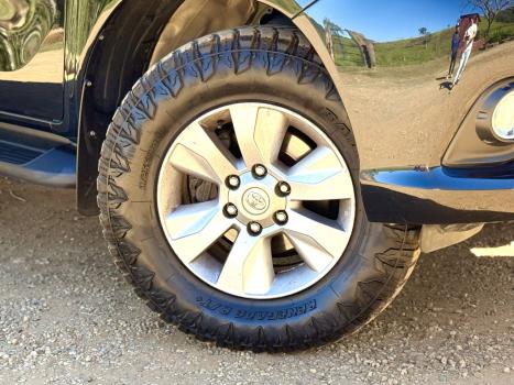 TOYOTA Hilux Caminhonete 2.8 16V SRV 4X4 DIESEL CABINE DUPLA AUTOM�TICO, Foto 2