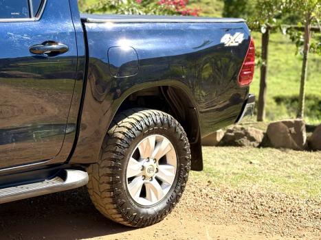 TOYOTA Hilux Caminhonete 2.8 16V SRV 4X4 DIESEL CABINE DUPLA AUTOM�TICO, Foto 6