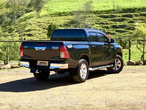 TOYOTA Hilux Caminhonete 2.8 16V SRV 4X4 DIESEL CABINE DUPLA AUTOM�TICO, Foto 8