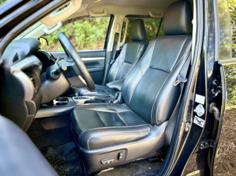 TOYOTA Hilux Caminhonete 2.8 16V SRV 4X4 DIESEL CABINE DUPLA AUTOM�TICO, Foto 14