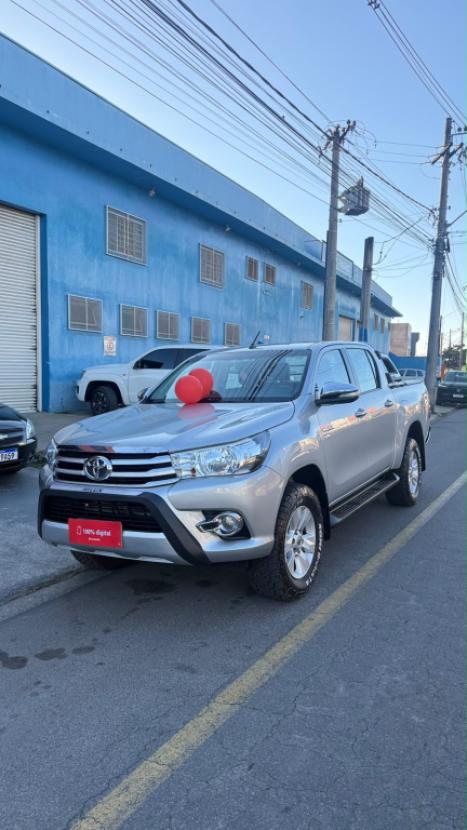 TOYOTA Hilux Caminhonete 2.7 16V 4P SRV FLEX CABINE DUPLA AUTOM�TICO, Foto 2
