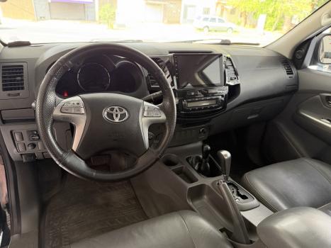 TOYOTA Hilux Caminhonete 3.0 4P 4X4 SRV TURBO DIESEL CABINE DUPLA AUTOM�TICO, Foto 7