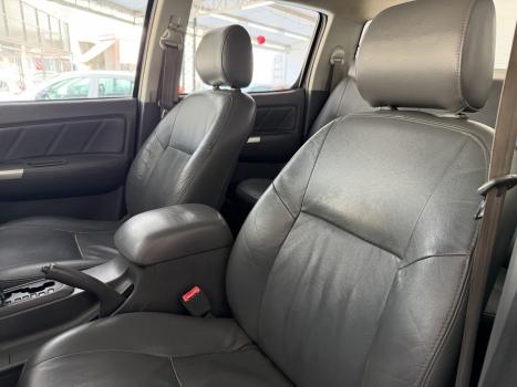 TOYOTA Hilux Caminhonete 3.0 4P 4X4 SRV TURBO DIESEL CABINE DUPLA AUTOM�TICO, Foto 8