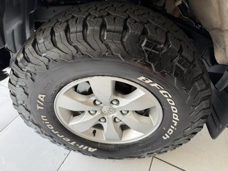 TOYOTA Hilux Caminhonete 3.0 4P 4X4 SRV TURBO DIESEL CABINE DUPLA AUTOM�TICO, Foto 9