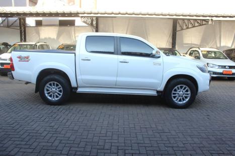 TOYOTA Hilux Caminhonete 3.0 16V 4P 4X4 SRV TURBO DIESEL CABINE DUPLA AUTOM�TICO, Foto 14