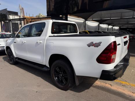 TOYOTA Hilux Caminhonete 2.8 16V 4P SR 4X4 DIESEL CABINE DUPLA AUTOM�TICO, Foto 5