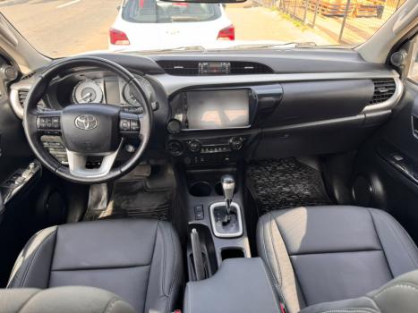 TOYOTA Hilux Caminhonete 2.8 16V 4P SR 4X4 DIESEL CABINE DUPLA AUTOM�TICO, Foto 8