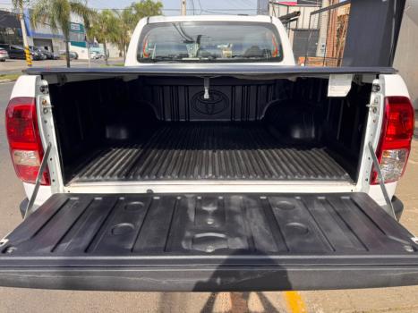 TOYOTA Hilux Caminhonete 2.8 16V 4P SR 4X4 DIESEL CABINE DUPLA AUTOM�TICO, Foto 14