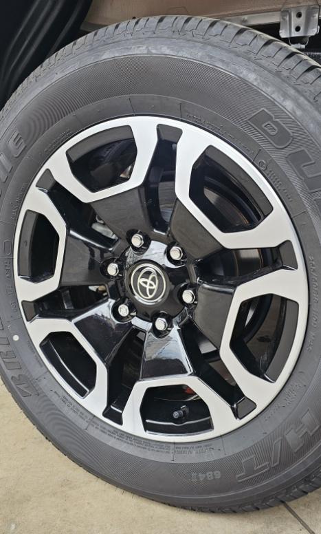 TOYOTA Hilux Caminhonete 2.8 16V SRX PLUS 4X4 TURBO DIESEL CABINE DUPLA AUTOM�TICO, Foto 9