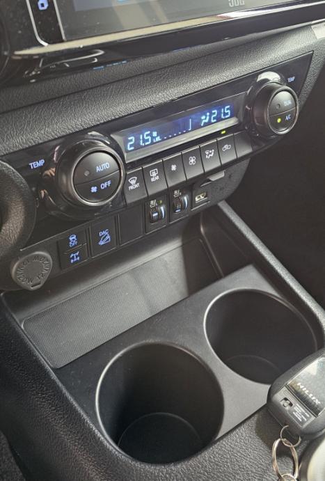 TOYOTA Hilux Caminhonete 2.8 16V SRX PLUS 4X4 TURBO DIESEL CABINE DUPLA AUTOM�TICO, Foto 15