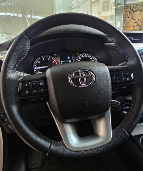 TOYOTA Hilux Caminhonete 2.8 16V SRX PLUS 4X4 TURBO DIESEL CABINE DUPLA AUTOM�TICO, Foto 18