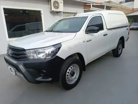 TOYOTA Hilux Caminhonete 2.8 4X4 DIESEL CABINE SIMPLES, Foto 4