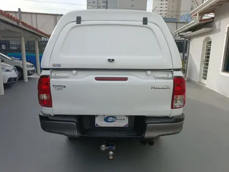 TOYOTA Hilux Caminhonete 2.8 4X4 DIESEL CABINE SIMPLES, Foto 6