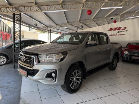 TOYOTA Hilux Caminhonete 2.8 16V SRV 4X4 DIESEL CABINE DUPLA AUTOM�TICO, Foto 1