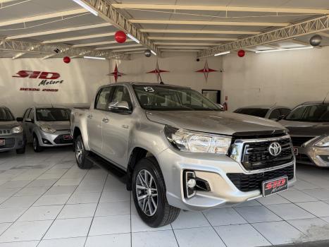 TOYOTA Hilux Caminhonete 2.8 16V SRV 4X4 DIESEL CABINE DUPLA AUTOM�TICO, Foto 3