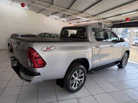 TOYOTA Hilux Caminhonete 2.8 16V SRV 4X4 DIESEL CABINE DUPLA AUTOM�TICO, Foto 5