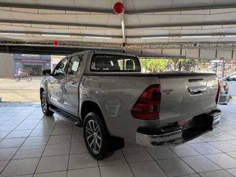 TOYOTA Hilux Caminhonete 2.8 16V SRV 4X4 DIESEL CABINE DUPLA AUTOM�TICO, Foto 6