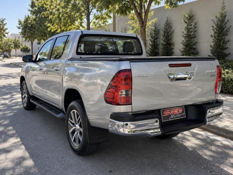 TOYOTA Hilux Caminhonete 2.8 16V SRV 4X4 DIESEL CABINE DUPLA AUTOMÁTICO, Foto 4