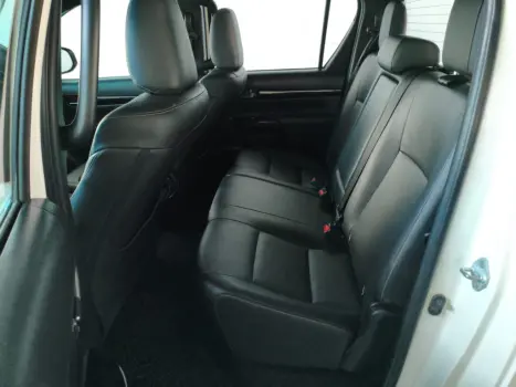TOYOTA Hilux Caminhonete 2.8 16V SRX 4X4 TURBO DIESEL CABINE DUPLA AUTOM�TICO, Foto 8