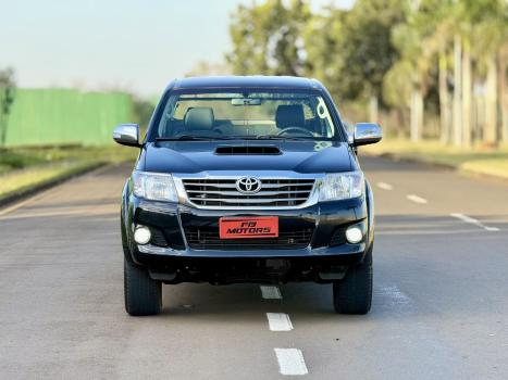 TOYOTA Hilux Caminhonete 3.0 4P 4X4 SRV TURBO DIESEL CABINE DUPLA AUTOM�TICO, Foto 3