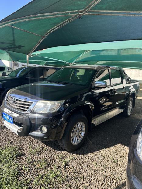 TOYOTA Hilux Caminhonete 2.7 16V 4P SRV FLEX 4X4  CABINE DUPLA AUTOM�TICO, Foto 2