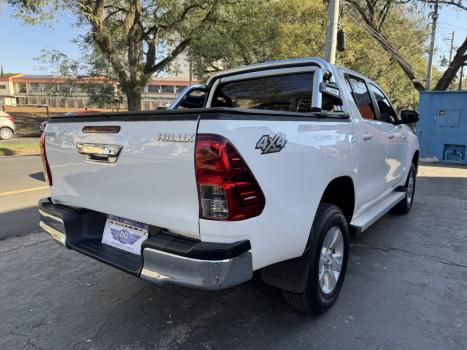 TOYOTA Hilux Caminhonete 2.8 16V SRV 4X4 DIESEL CABINE DUPLA AUTOM�TICO, Foto 3
