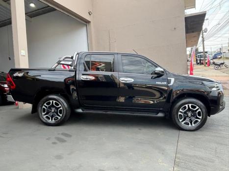 TOYOTA Hilux Caminhonete 2.8 16V SRX 4X4 DIESEL CABINE DUPLA AUTOM�TICO, Foto 5