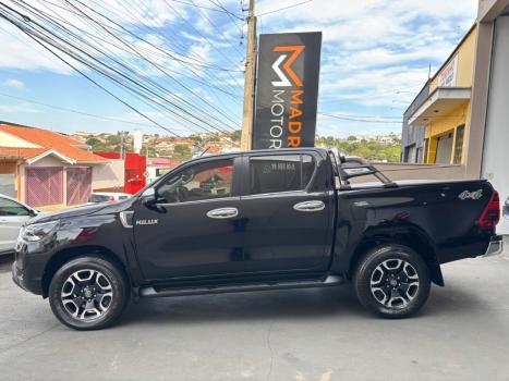 TOYOTA Hilux Caminhonete 2.8 16V SRX 4X4 DIESEL CABINE DUPLA AUTOM�TICO, Foto 6