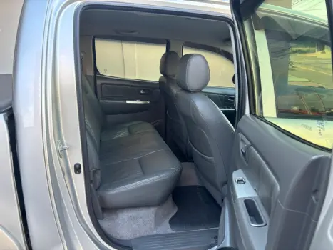 TOYOTA Hilux Caminhonete 3.0 16V 4P 4X4 SRV TURBO DIESEL, Foto 14