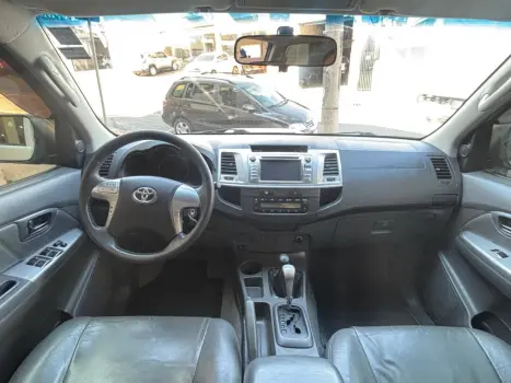 TOYOTA Hilux Caminhonete 3.0 16V 4P 4X4 SRV TURBO DIESEL, Foto 15