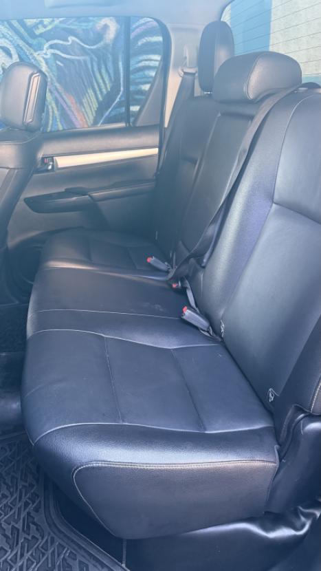 TOYOTA Hilux Caminhonete 2.8 16V 4P SR 4X4 DIESEL CABINE DUPLA AUTOM�TICO, Foto 10