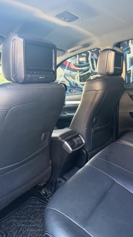 TOYOTA Hilux Caminhonete 2.8 16V 4P SR 4X4 DIESEL CABINE DUPLA AUTOM�TICO, Foto 11