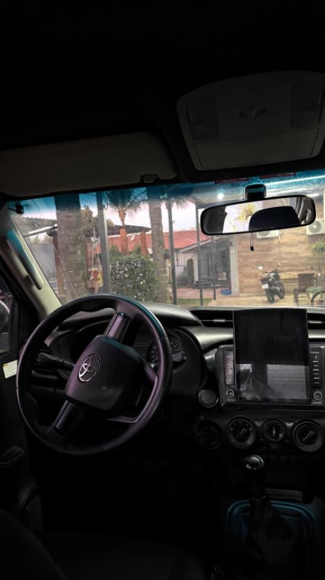 TOYOTA Hilux Caminhonete 2.8 4P 4X4 DIESEL CABINE DUPLA, Foto 3