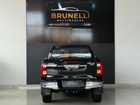 TOYOTA Hilux Caminhonete 2.8 16V SRX 4X4 TURBO DIESEL CABINE DUPLA AUTOM�TICO, Foto 4