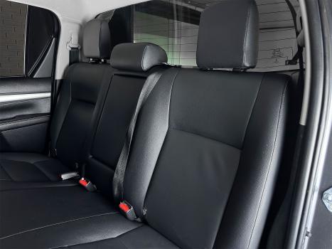 TOYOTA Hilux Caminhonete 2.8 16V SRV 4X4 DIESEL CABINE DUPLA AUTOMÁTICO, Foto 8