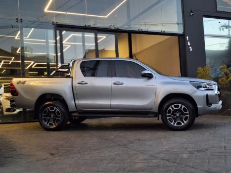 TOYOTA Hilux Caminhonete 2.8 16V SRX 4X4 DIESEL CABINE DUPLA AUTOMÁTICO, Foto 2