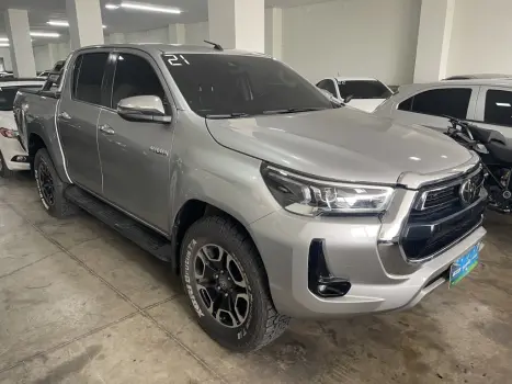 TOYOTA Hilux Caminhonete 2.8 16V SRX 4X4 DIESEL CABINE DUPLA AUTOMÁTICO, Foto 1
