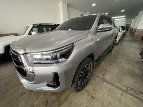 TOYOTA Hilux Caminhonete 2.8 16V SRX 4X4 DIESEL CABINE DUPLA AUTOMÁTICO, Foto 3