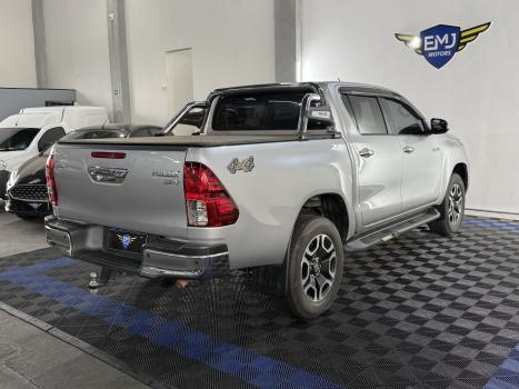 TOYOTA Hilux Caminhonete 2.8 16V SRV 4X4 DIESEL CABINE DUPLA AUTOMÁTICO, Foto 6