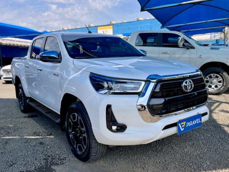 TOYOTA Hilux Caminhonete 2.8 16V SRV 4X4 DIESEL CABINE DUPLA AUTOMÁTICO, Foto 2