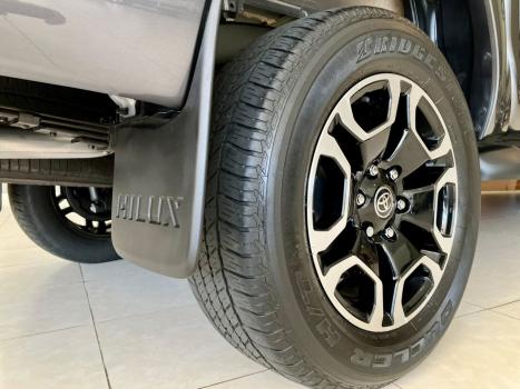 TOYOTA Hilux Caminhonete 2.8 16V SRX 4X4 TURBO DIESEL CABINE DUPLA AUTOMÁTICO, Foto 32