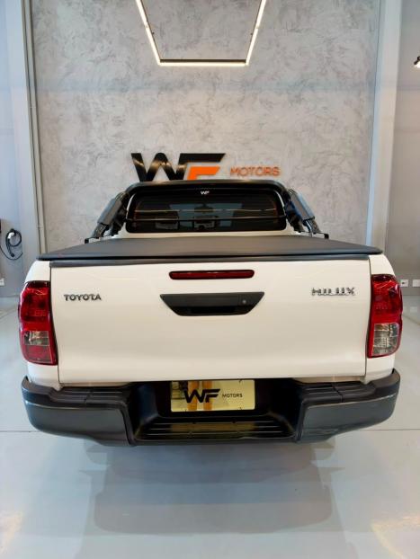 TOYOTA Hilux Caminhonete 2.8 4P 4X4 STD TURBO DIESEL CABINE DUPLA, Foto 3