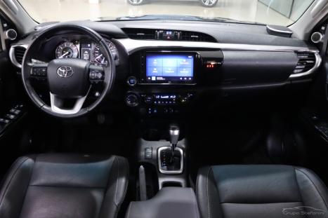 TOYOTA Hilux Caminhonete 2.8 16V SRX 4X4 DIESEL CABINE DUPLA AUTOMÁTICO, Foto 6