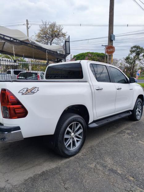 TOYOTA Hilux Caminhonete 3.0 4P 4X4 SRV TURBO DIESEL CABINE DUPLA AUTOMÁTICO, Foto 3