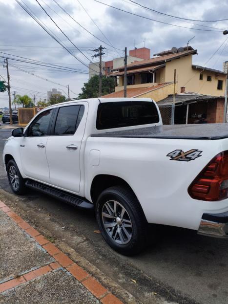TOYOTA Hilux Caminhonete 3.0 4P 4X4 SRV TURBO DIESEL CABINE DUPLA AUTOMÁTICO, Foto 4