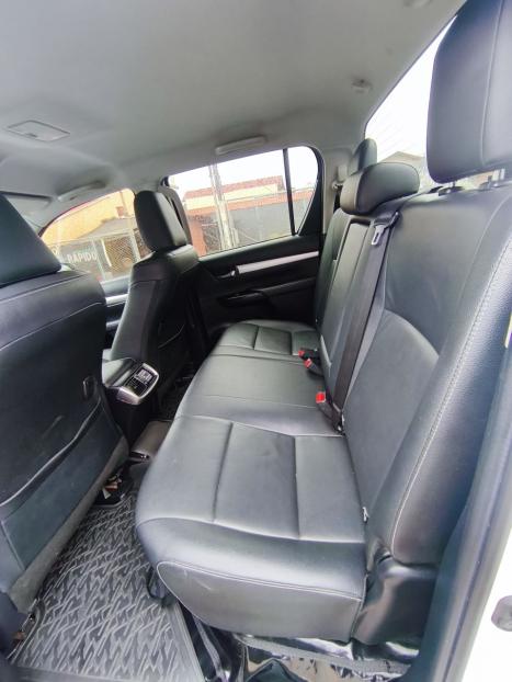 TOYOTA Hilux Caminhonete 3.0 4P 4X4 SRV TURBO DIESEL CABINE DUPLA AUTOMÁTICO, Foto 6